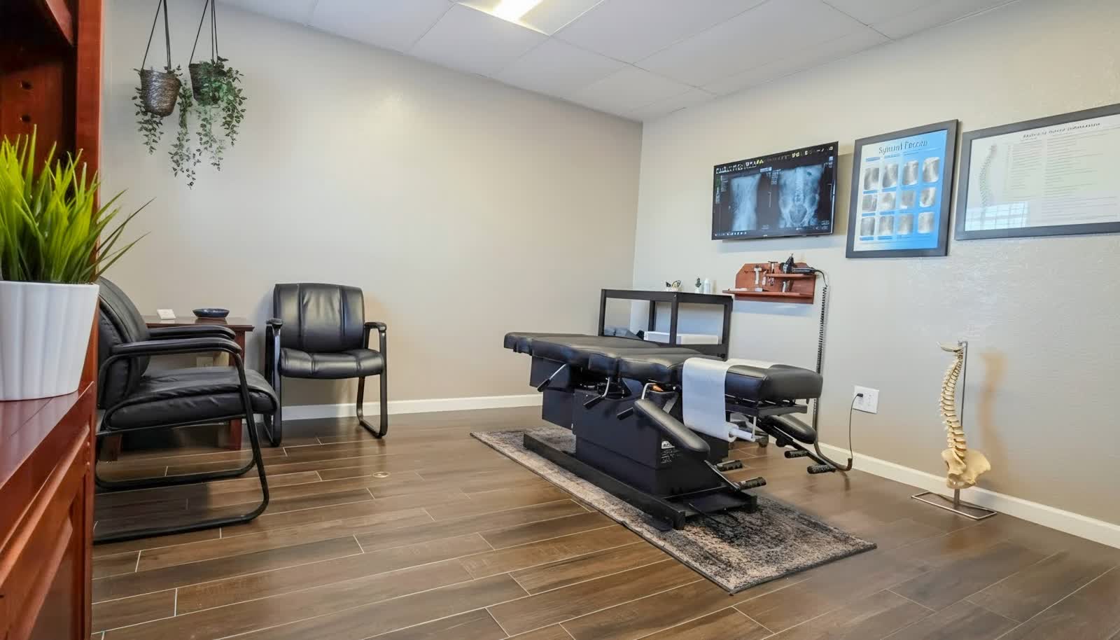An adjusting room at Stewart Clinic of Chiropractic